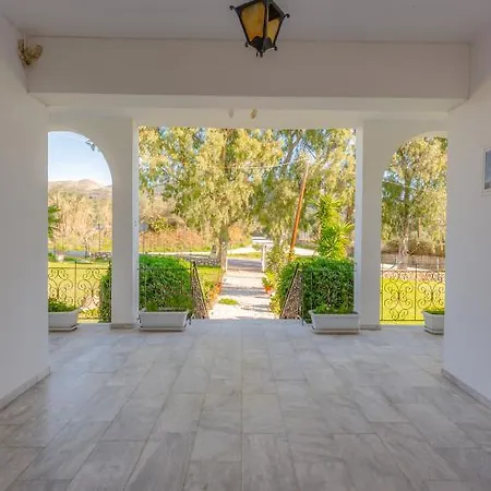 Irene Апартаменты *