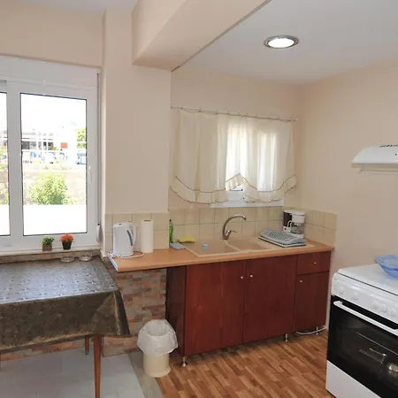 Irene Apartment *